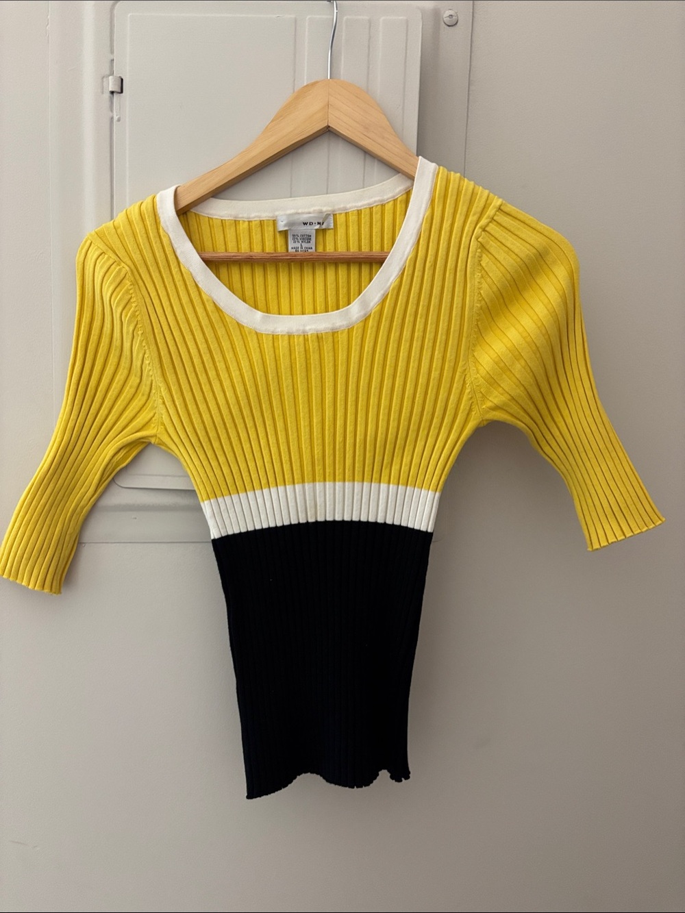 Yellow, Black, White striped Ribbed Short-Sleeve Sweater WDNY vtg y2k L cotton